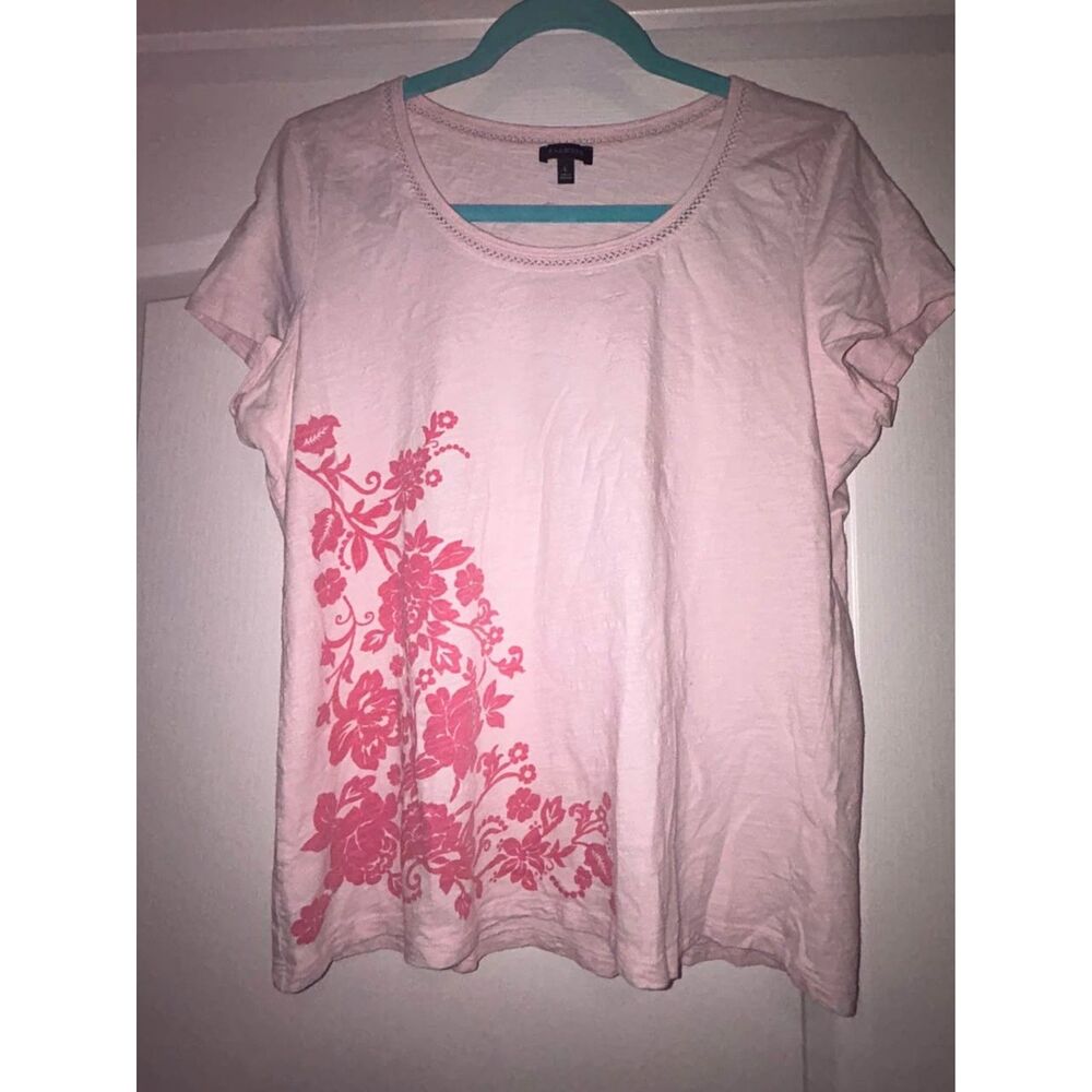 Talbots pink with pink whimsical floral design tee shirt woman's L large